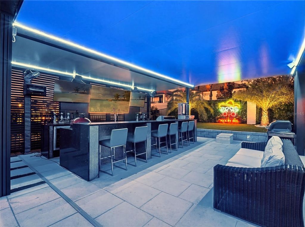 Image 5 of property listing at 9225 HANGING VINE COURT, Orlando, FL 32836