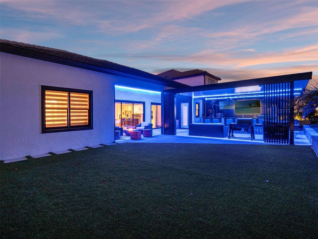 Image 42 of property listing at 9225 HANGING VINE COURT, Orlando, FL 32836