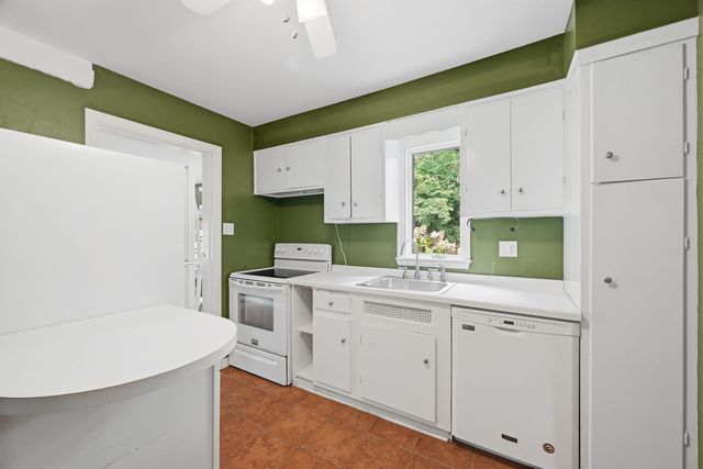 89 MARKHAM DRIVE, Mt Lebanon, PA 15228