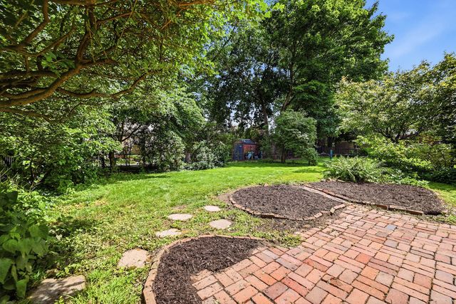 89 MARKHAM DRIVE, Mt Lebanon, PA 15228