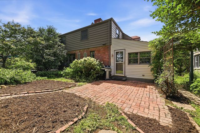 89 MARKHAM DRIVE, Mt Lebanon, PA 15228