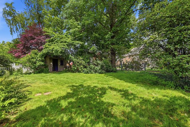 89 MARKHAM DRIVE, Mt Lebanon, PA 15228