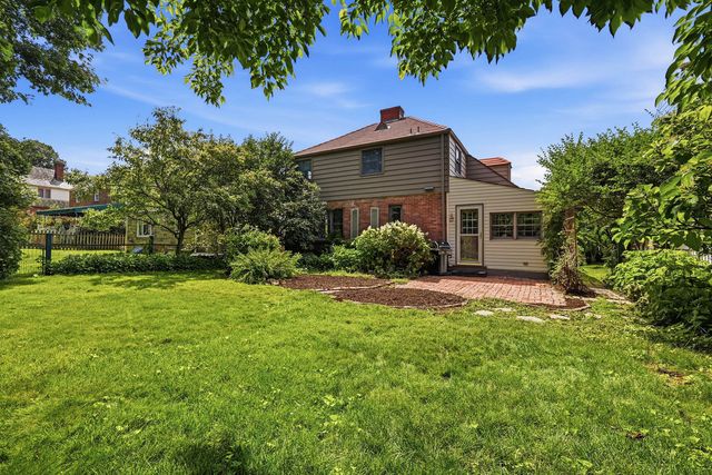 89 MARKHAM DRIVE, Mt Lebanon, PA 15228