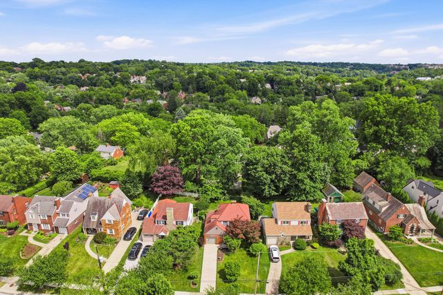 89 MARKHAM DRIVE, Mt Lebanon, PA 15228