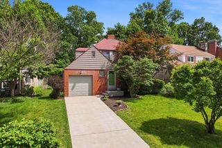 89 MARKHAM DRIVE, Mt Lebanon, PA 15228