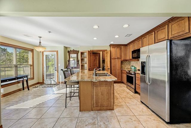 2900 Hi Mesa, Horseshoe Bay, TX 78657