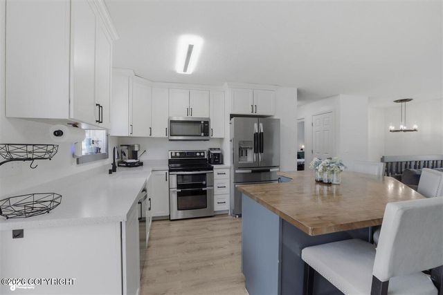 3731 Gary Cooper Circle, Anchorage, AK 99507