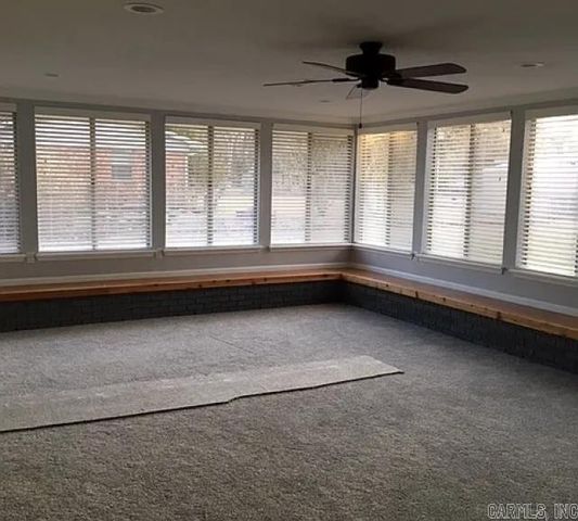 404 Parkway Avenue, White Hall, AR 71602