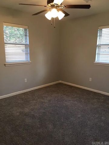 404 Parkway Avenue, White Hall, AR 71602