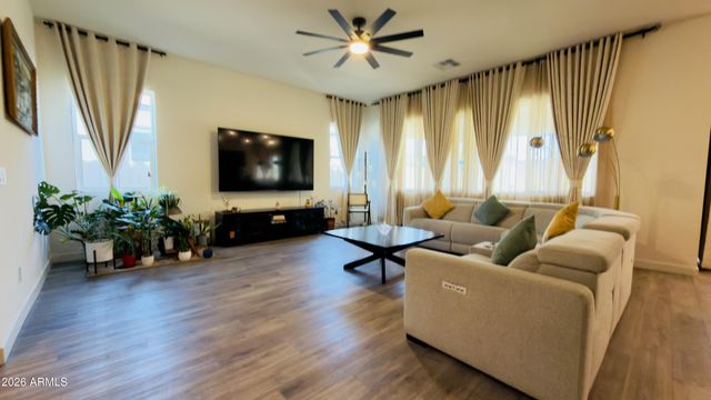 5525 S RED ROCK Street, Gilbert, AZ 85298