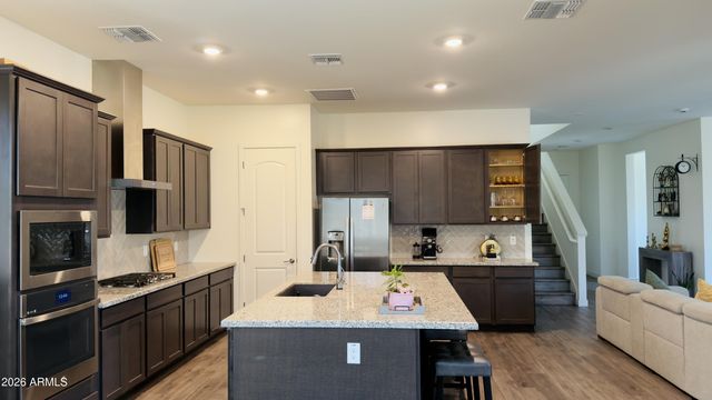 5525 S RED ROCK Street, Gilbert, AZ 85298