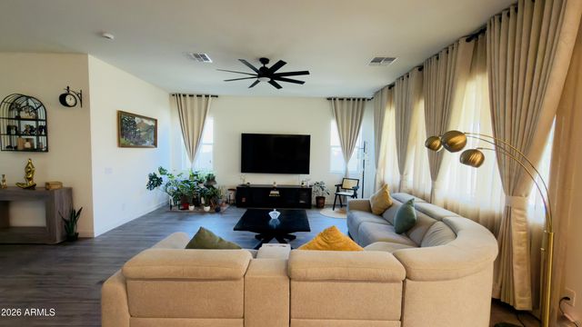 5525 S RED ROCK Street, Gilbert, AZ 85298