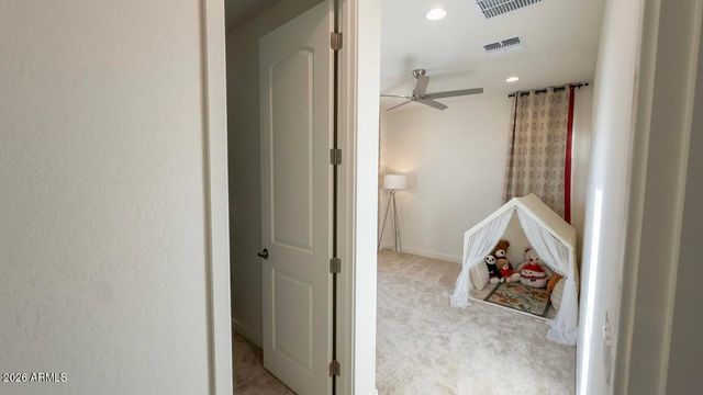 5525 S RED ROCK Street, Gilbert, AZ 85298