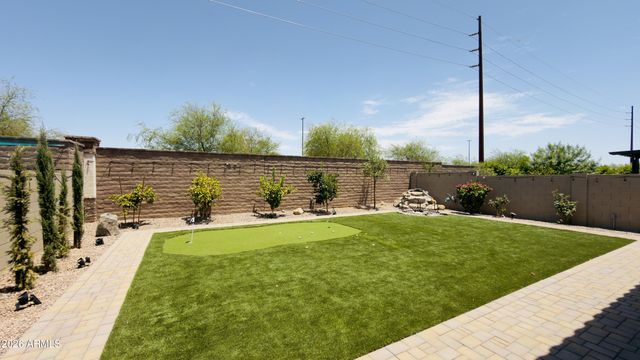 5525 S RED ROCK Street, Gilbert, AZ 85298