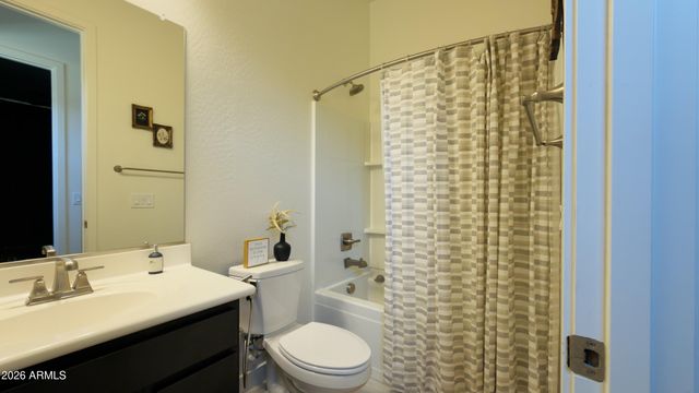 5525 S RED ROCK Street, Gilbert, AZ 85298