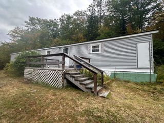 15 Anderson Hill Road, Thornton, NH 03285