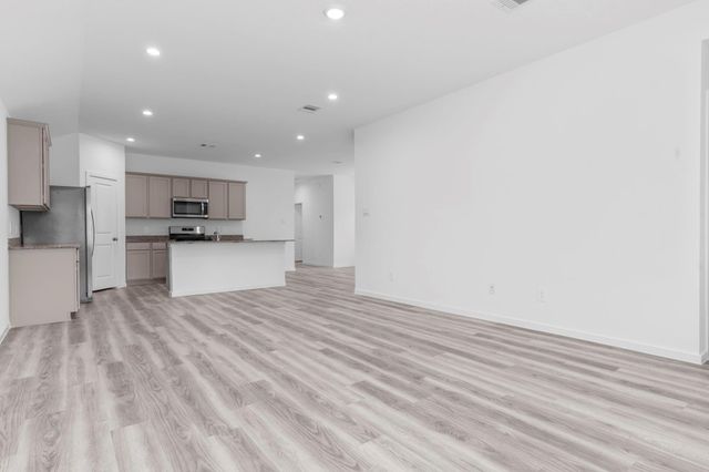 1030 Garnet Rain Drive, Beasley, TX 77417