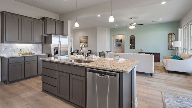 6851 BRAHMAN Drive, Arlington, TX 76001