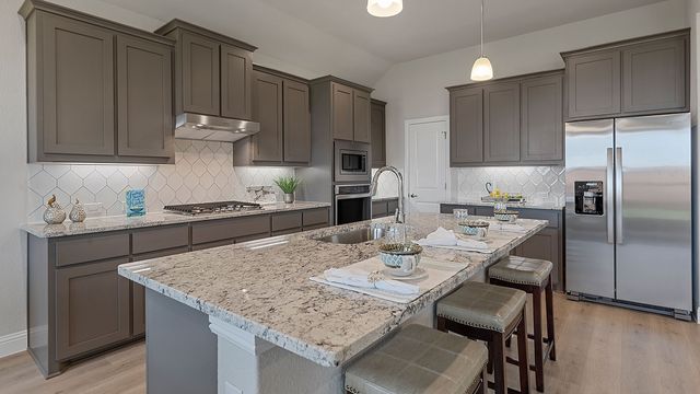 6851 BRAHMAN Drive, Arlington, TX 76001