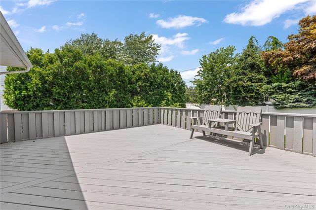 3951 Bernice Road, Seaford, NY 11783