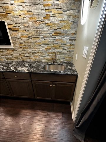 2932 E Pinnacle Dr, South Fayette, PA 15057