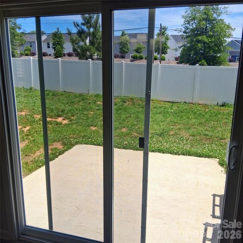 4213 Stoneygreen Lane, Charlotte, NC 28215