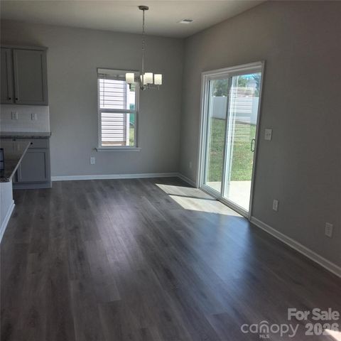 4213 Stoneygreen Lane, Charlotte, NC 28215