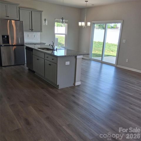 4213 Stoneygreen Lane, Charlotte, NC 28215