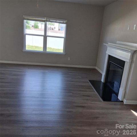 4213 Stoneygreen Lane, Charlotte, NC 28215