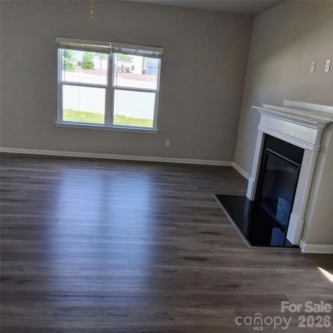 4213 Stoneygreen Lane, Charlotte, NC 28215