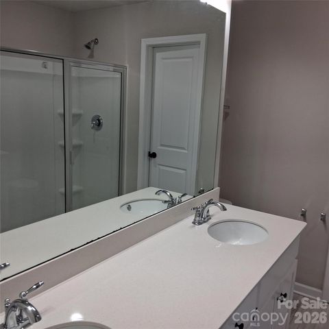 4213 Stoneygreen Lane, Charlotte, NC 28215