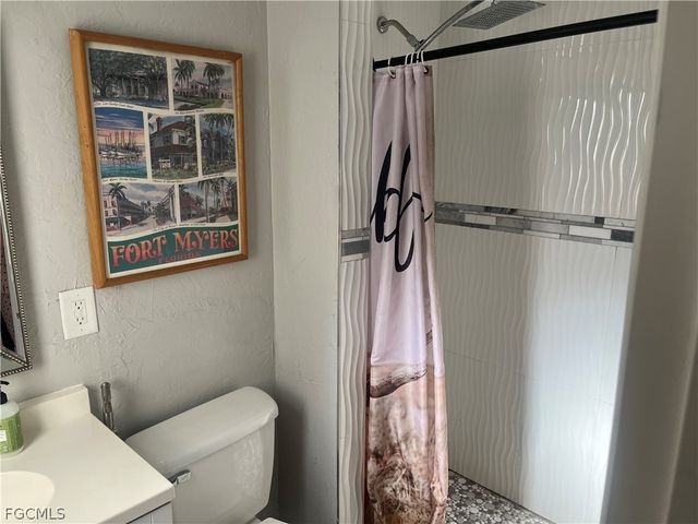 1127 Gifford AVE S, Lehigh Acres, FL 33936