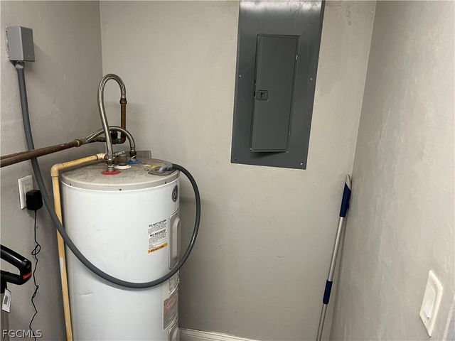 1127 Gifford AVE S, Lehigh Acres, FL 33936