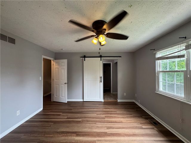 1014 Millerton Drive, Centerville, OH 45459