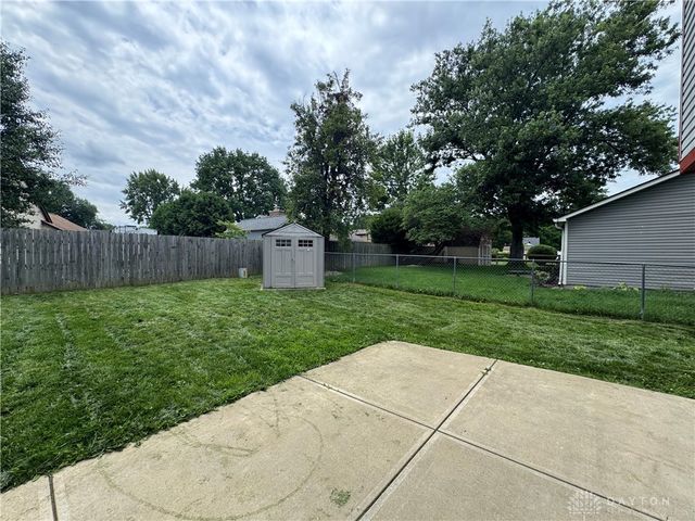 1014 Millerton Drive, Centerville, OH 45459