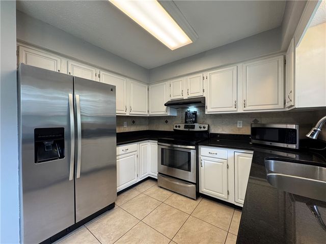 1014 Millerton Drive, Centerville, OH 45459
