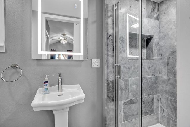 813 W 18th St, Big Spring, TX 79720