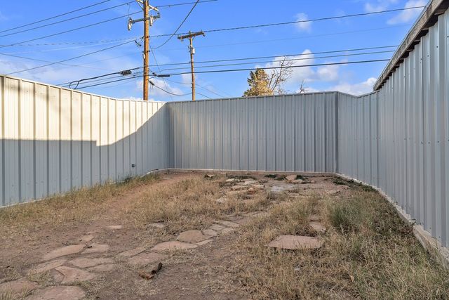 813 W 18th St, Big Spring, TX 79720