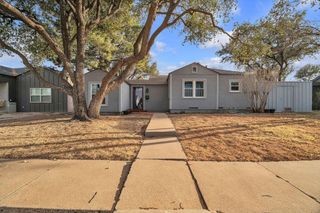 813 W 18th St, Big Spring, TX 79720