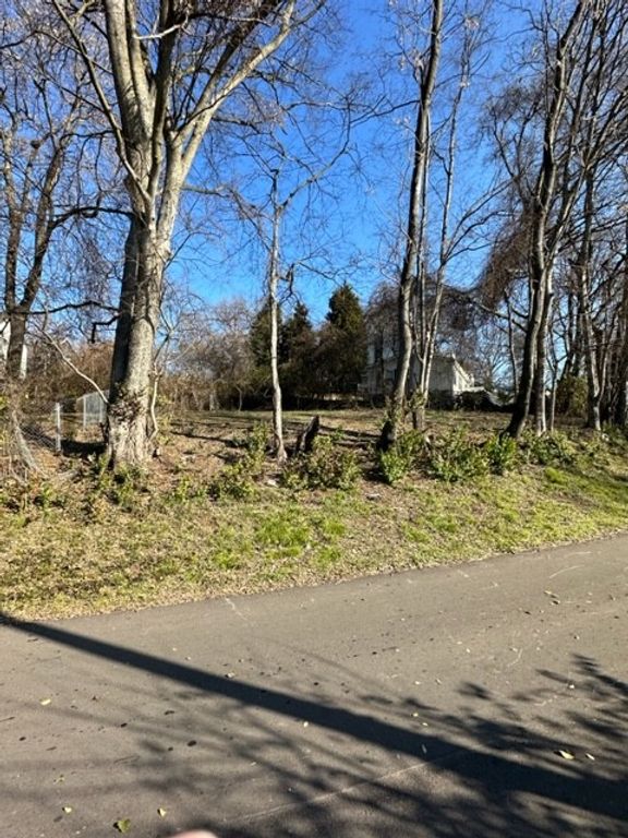 1002 Ozark St, SW, Nashville, TN 37206