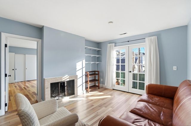 253 E Kossuth Street, 253-H, Columbus, OH 43206