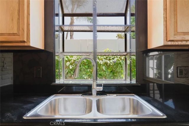 7114 Cantaloupe Avenue, Van Nuys, CA 91405