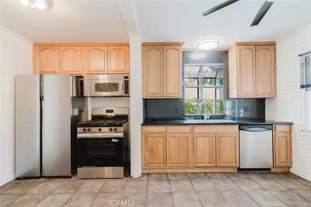 7114 Cantaloupe Avenue, Van Nuys, CA 91405