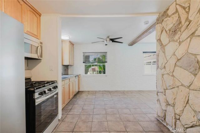 7114 Cantaloupe Avenue, Van Nuys, CA 91405