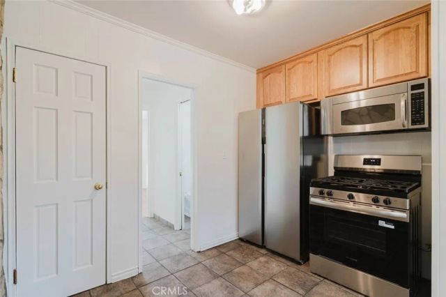 7114 Cantaloupe Avenue, Van Nuys, CA 91405