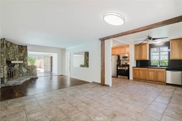 7114 Cantaloupe Avenue, Van Nuys, CA 91405