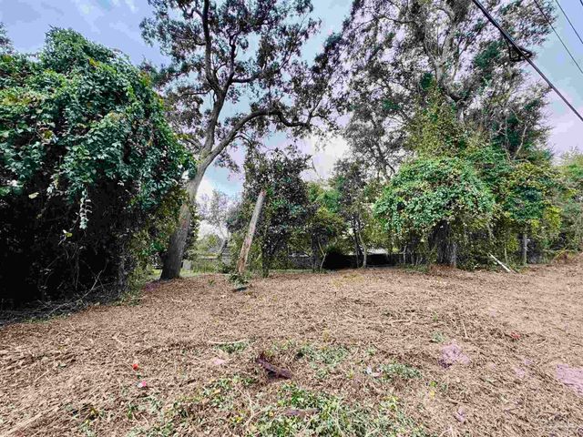 4891 Creighton Rd, Pensacola, FL 32504