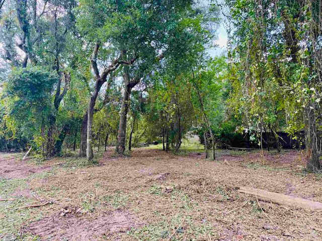 4891 Creighton Rd, Pensacola, FL 32504