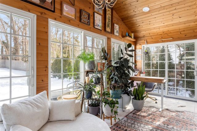 17 Meroke Lane, Rocky Point, NY 11778