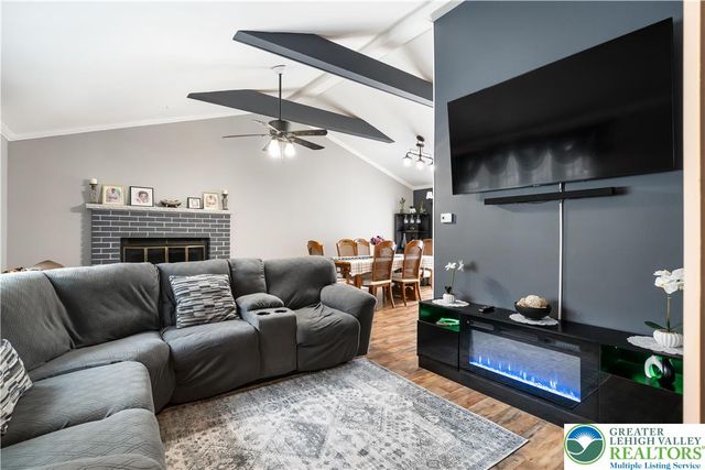 1113 Leslie Way, Tobyhanna Twp, PA 18466